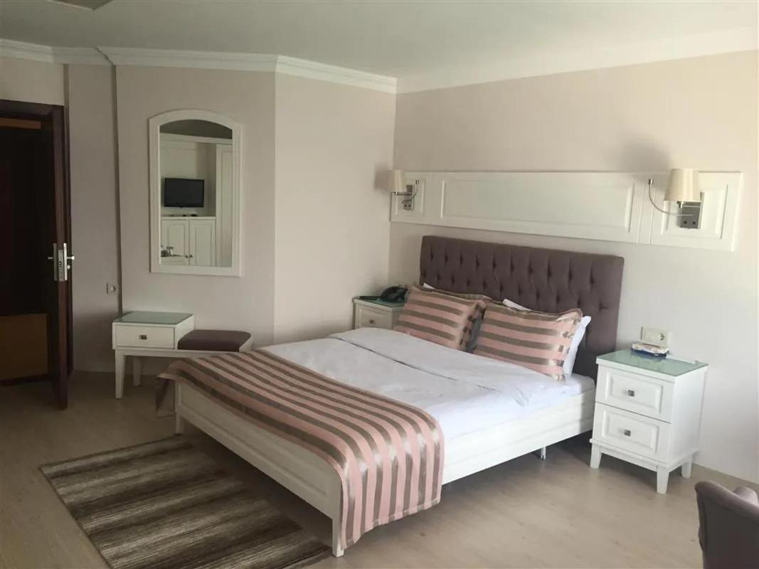 Blue Pier Hotel Kocaeli Eksteriør bilde