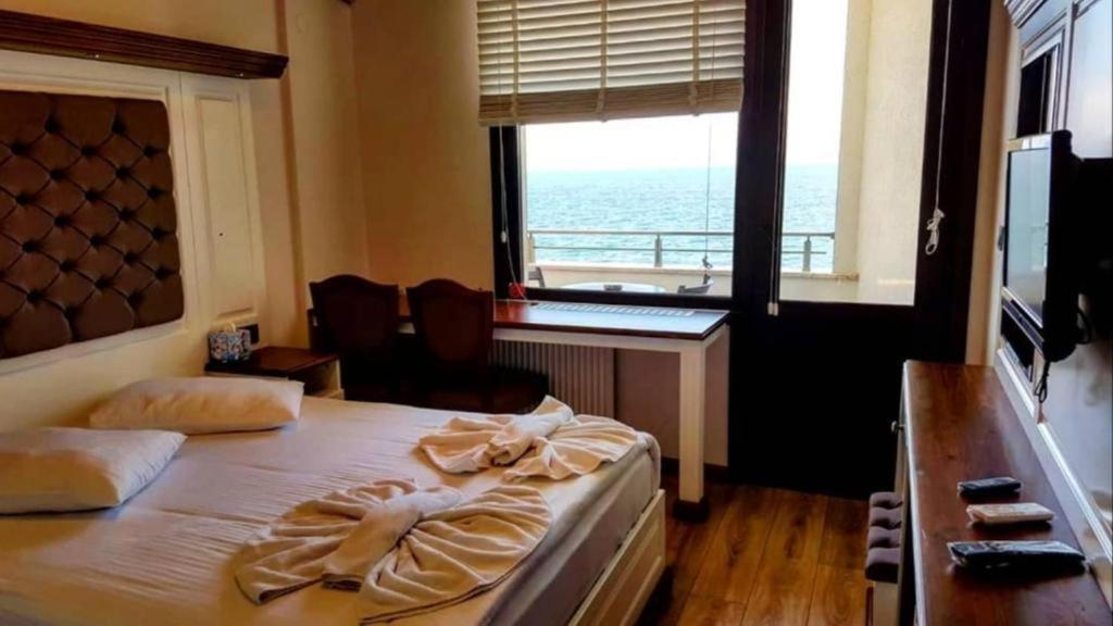 Blue Pier Hotel Kocaeli Eksteriør bilde