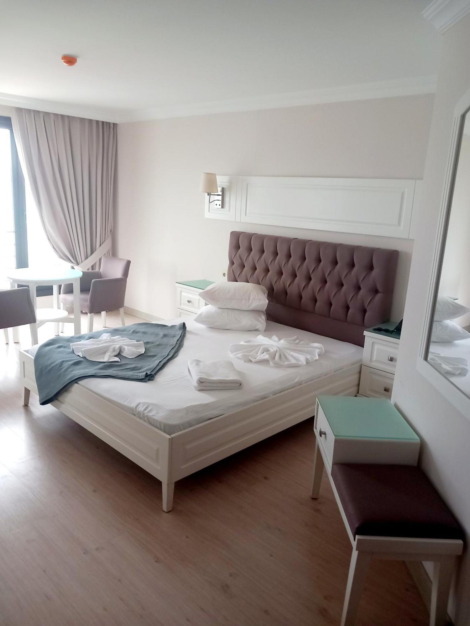 Blue Pier Hotel Kocaeli Eksteriør bilde