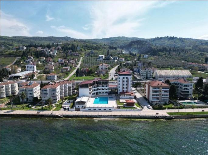 Blue Pier Hotel Kocaeli Eksteriør bilde